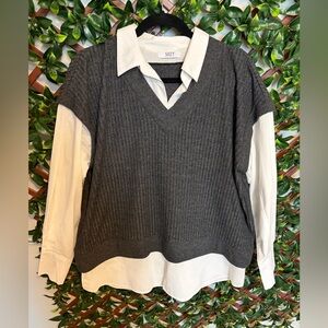 Suzy Shier Gray V-Neck Sweater for Women size XL
PTP 22
Length 28